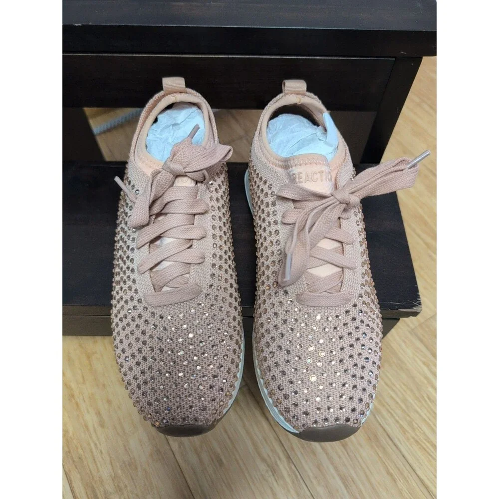 NIB Kenneth Cole Reaction Cameron Jewel Lace Up Sneakers Peach Size 5.5